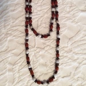 💙 Beautiful Carved Bead Necklace!🌼🌷